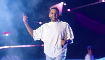 قصة مأساوية لـ حماقي تُعيده لترند “بيلبورد” بعد 8 سنوات