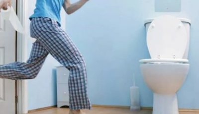 يهدد صحتهم.. سلوك خاطئ يفعله معظم الرجال في الحمام