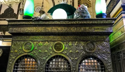 الفتوى تحسم النقاش بشأن الصلاة في المساجد التي تحتوي على أضرحة