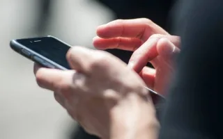 هل يُمكن أن يكون هناك من يتتبع هاتفك؟ طرق لاكتشاف ذلك!