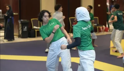 (50) رياضيًا ورياضية يرتدون زي الأخضر في بطولة آسيا للناشئين والشباب بالتايكوندو في ماليزيا