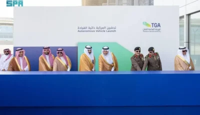 وزير النقل يُطلق المرحلة الأولى للتطبيق العملي للمركبات الذاتية القيادة.