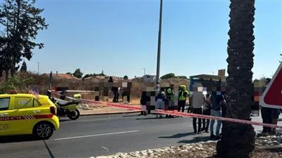 دهس متعمد يثير الفوضى في وسط إسرائيل.. إصابة 9 جنود والشرطة تُصنف الحادث كـ”عمل إرهابي”