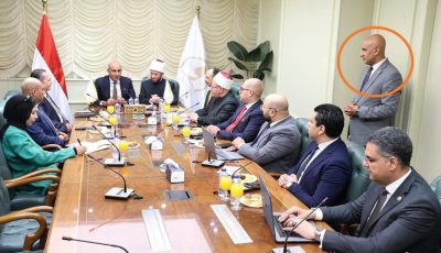 شبيه وزير التعليم يثير الجدل في “اجتماع الحضانة”.. من هو؟