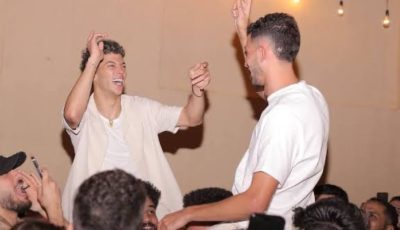 بعد حصوله على إذن بسبب مرض عمه.. فتوح يحضر حفلاً مع إمام عاشور بالساحل