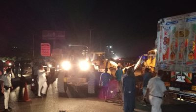 انقلاب سيارتي نقل على طريق “طنطا كفر الزيات”.. الصور الأولى