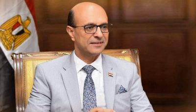 وضعها في المفرمة.. أسيوط الجامعي ينقذ يد صغير من البتر