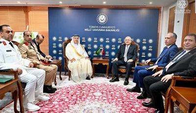 مساعد وزير الدفاع يزور تركيا