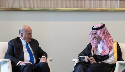 وزير الخارجية ونظيره العراقي يبحثان مستجدات أوضاع المنطقة