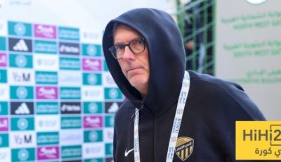 الاتحاد يراقب نجم أستون فيلا بطلب من بلان