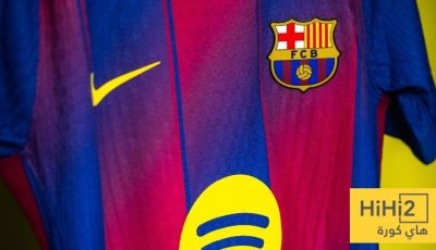 برشلونة يظهر بالقميص الجديد لأول مرة