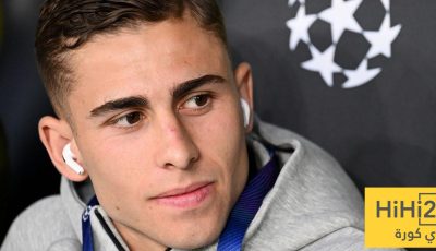 مانشستر يونايتد يُغري فيرمين لوبيز براتب ضخم للرحيل عن برشلونة