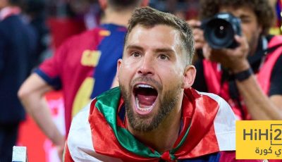 لاعب برشلونة السابق يُعلق على رحيل إينيغو مارتينيز