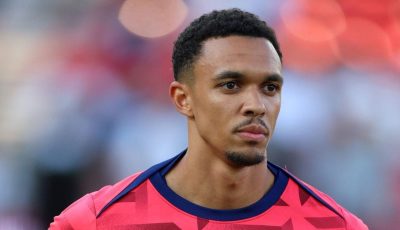 أرنولد خارج قائمة منتخب إنجلترا لتصفليات كأس العالم