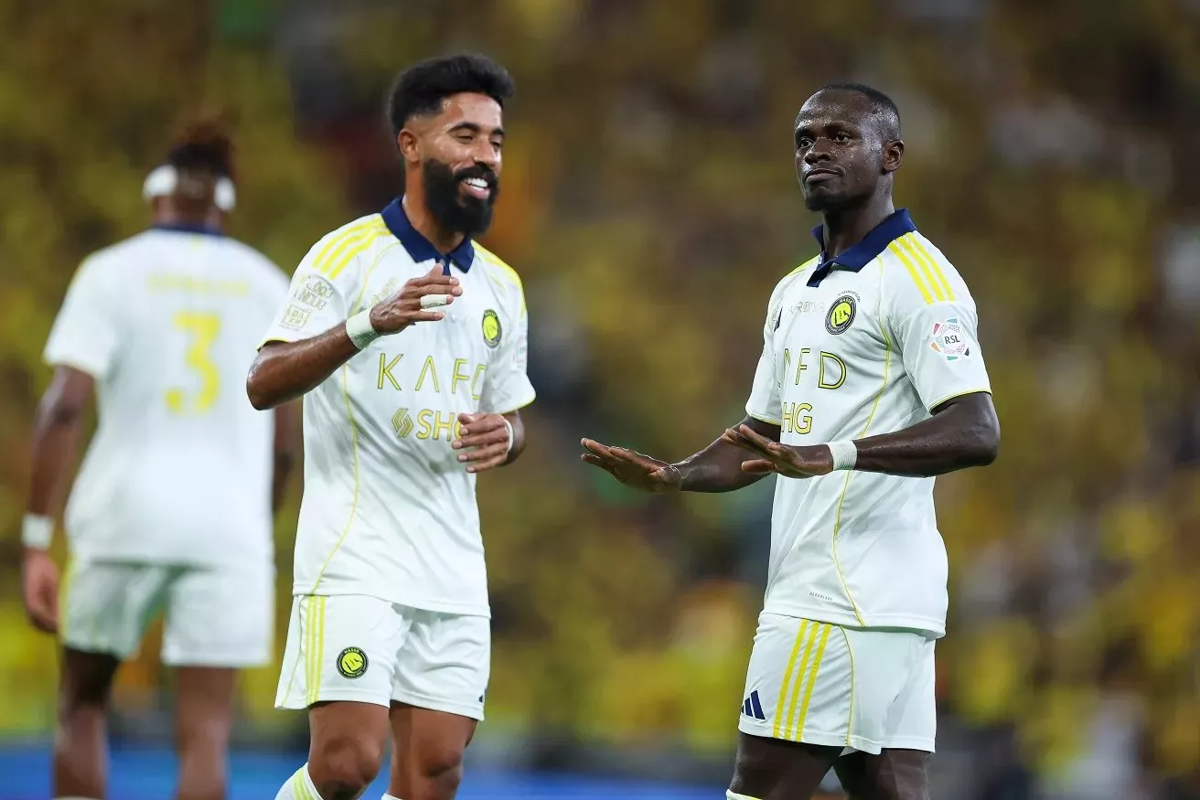 ما القناة الناقلة لمباراة النصر ضد الخليج وأين تشاهد مباريات الدوري السعودي مجََانًا؟