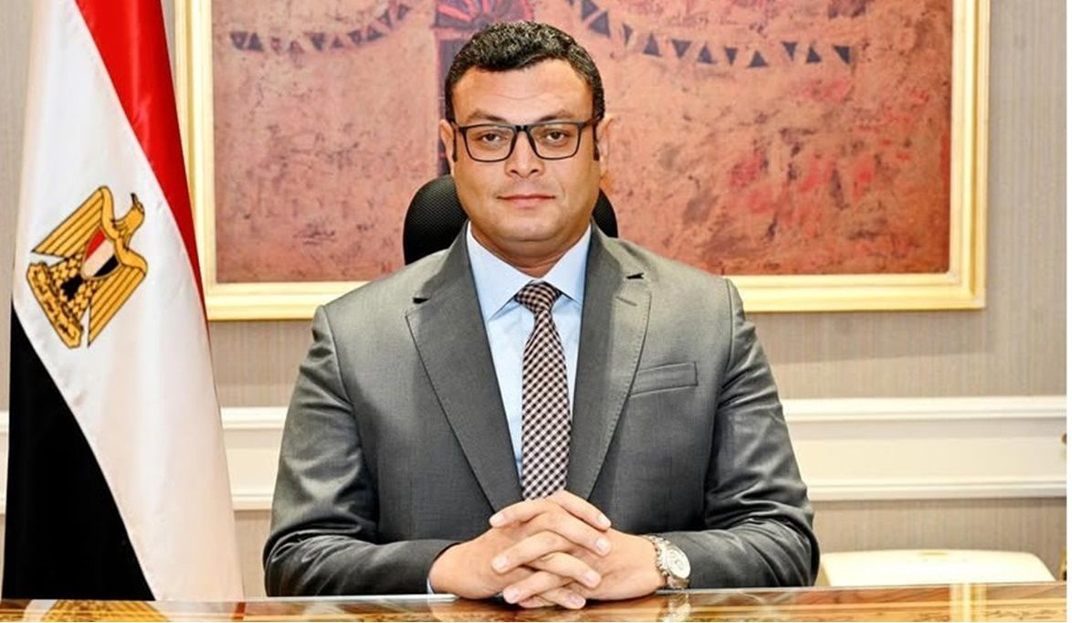 وزير الإسكان :غداً..بدء تسليم 2045 قطعة أرض سكنية للمواطنين بع…