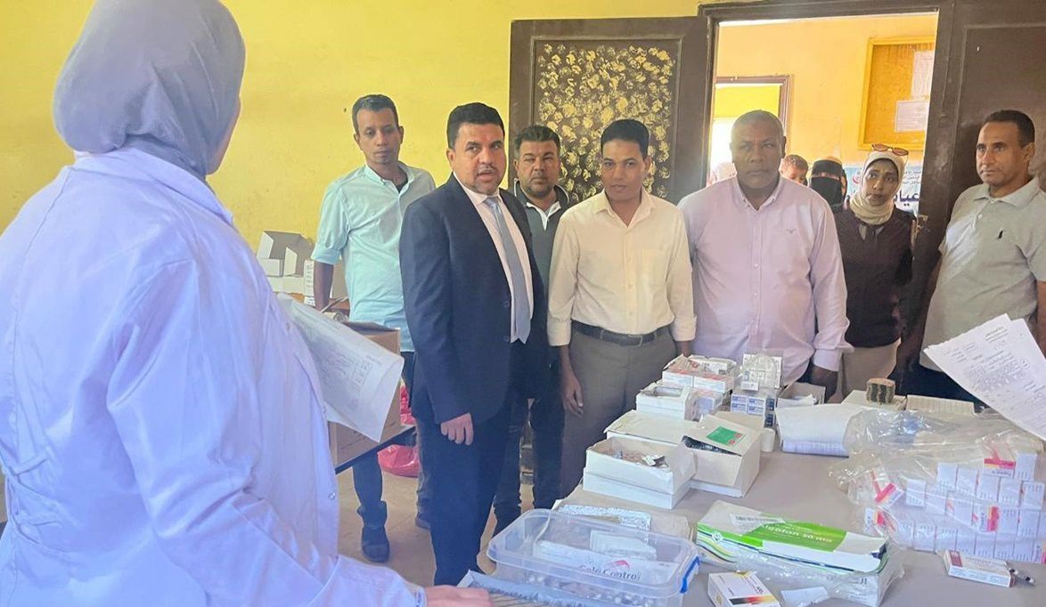 وكيل وزارة الصحة بالأقصر يتفقد المنشآت الصحية بمدينتي الطود وإ…