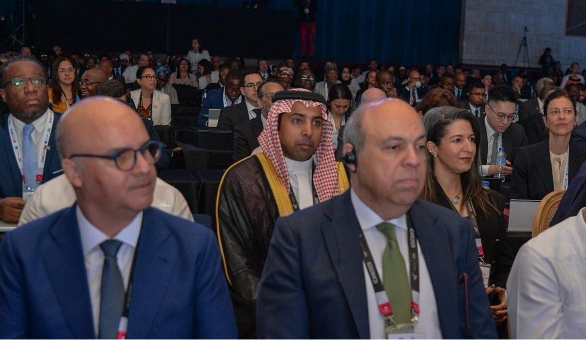 وزير الطيران يشارك في مؤتمر الطيران المدني المقام جمهورية الدو…