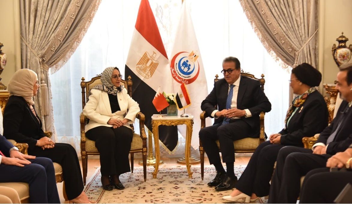 وزير الصحة المصري يستقبل وزيرة صحة البحرين لتعزيز التعاون الطب…