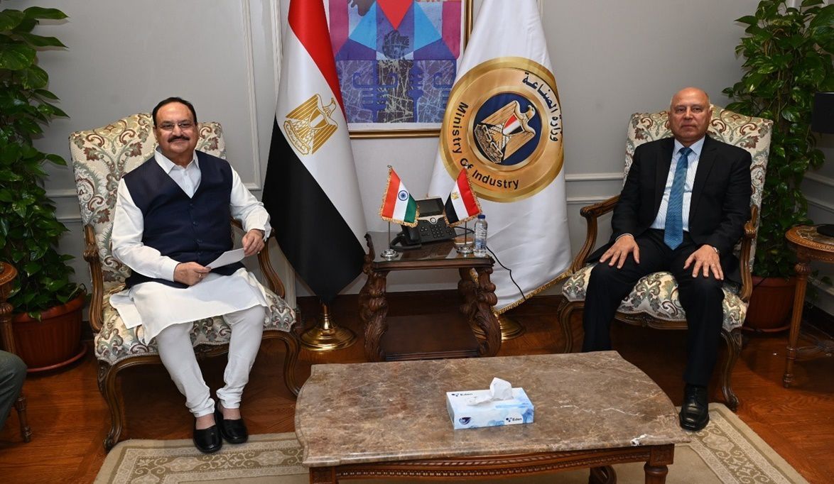 وزير الصناعة يبحث مع نظيره الهندي سبل تعزيز التعاون في مجالي ا…