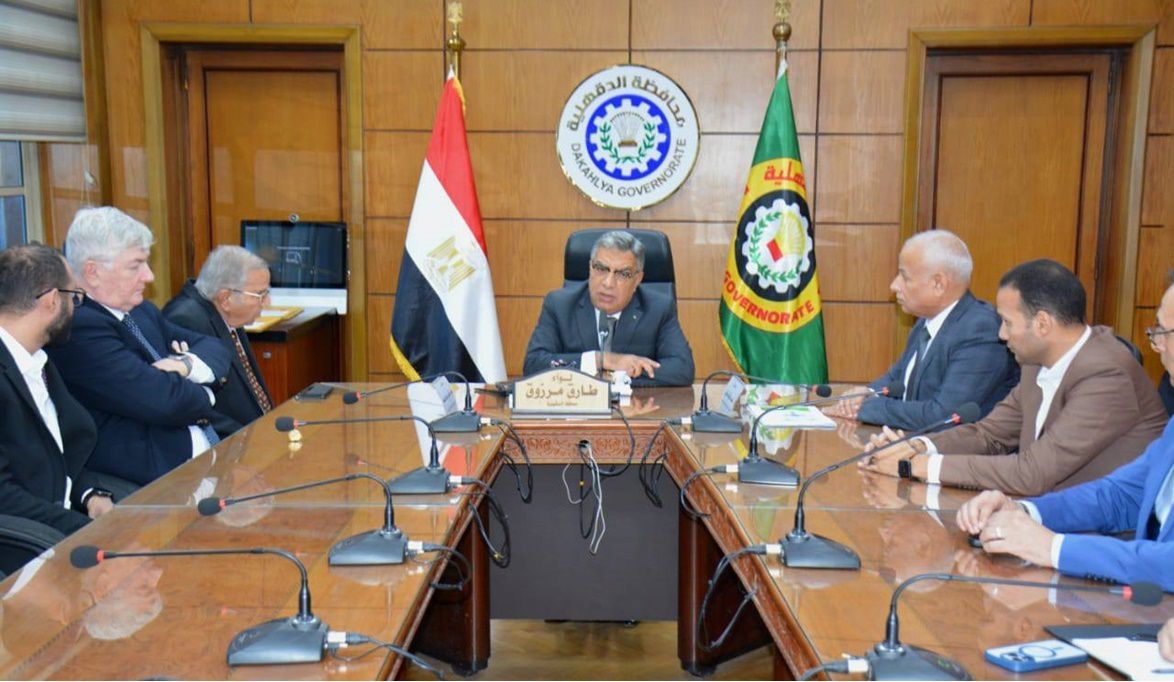 محافظ الدقهلية يشهد توقيع بروتوكول لتطوير محطة صرف صحي في نبرو…