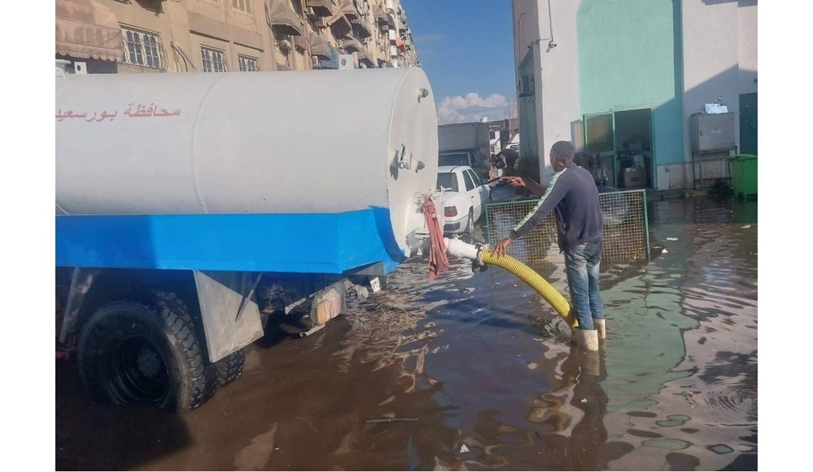 محافظة بورسعيد ترفع درجة الاستعداد لمواجهة الأمطار وتجمعات الم…