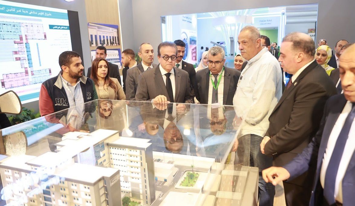 جولة وزير الصحة في معرض سمارت هيلث جيت: رؤية جديدة للقطاع الصح…
