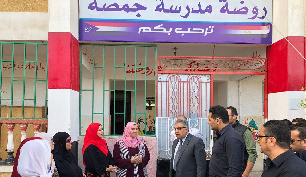 محافظ الدقهلية يتفقد مدرسة جمصه الأساسية استعدادًا للانتخابات…