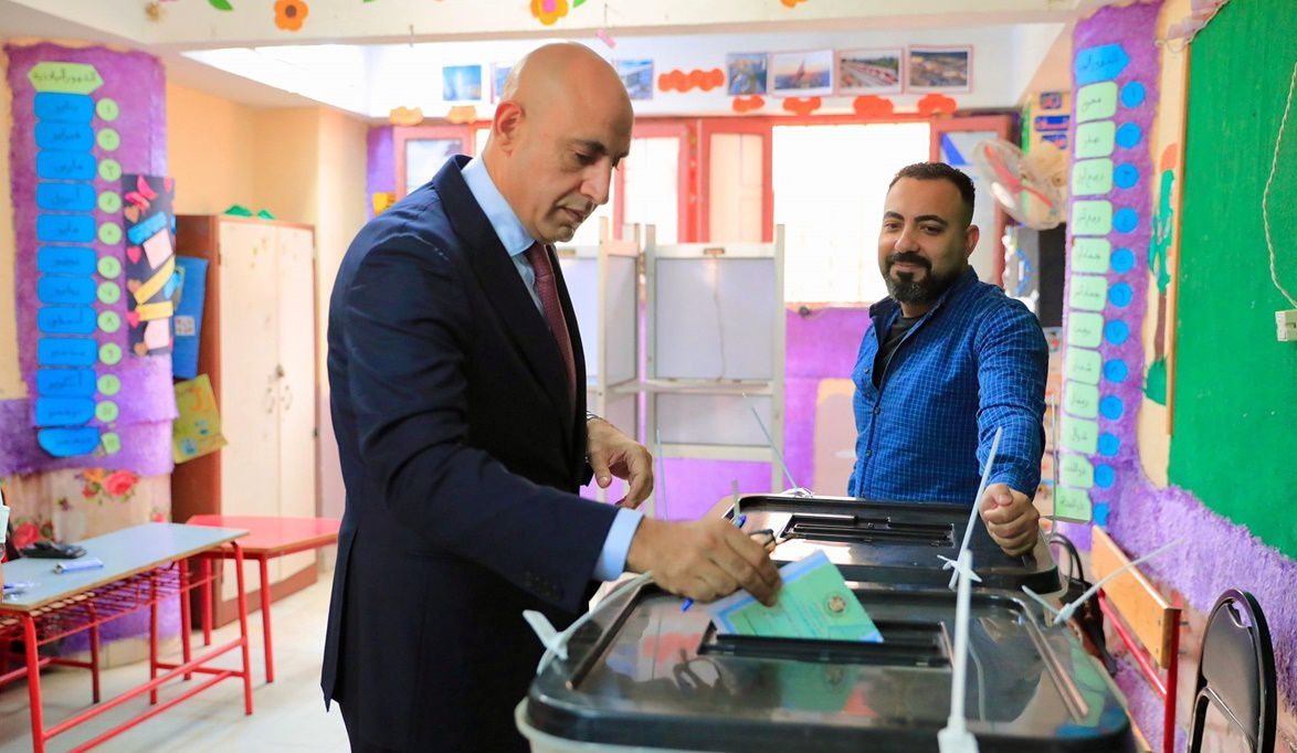 وزير التعليم يدلي بصوته في انتخابات مجلس النواب بمدرسة رشيد ال…