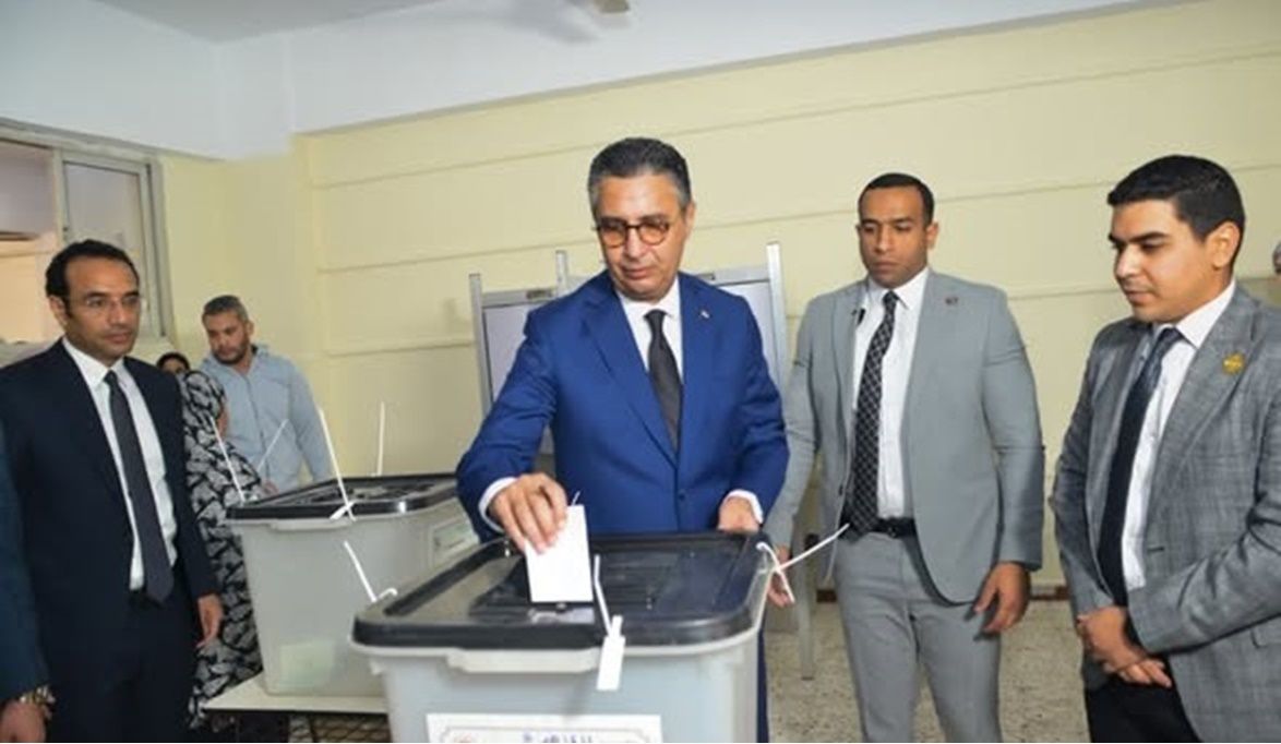 وزير التموين والتجارة الداخلية يدلي بصوته في انتخابات مجلس الن…