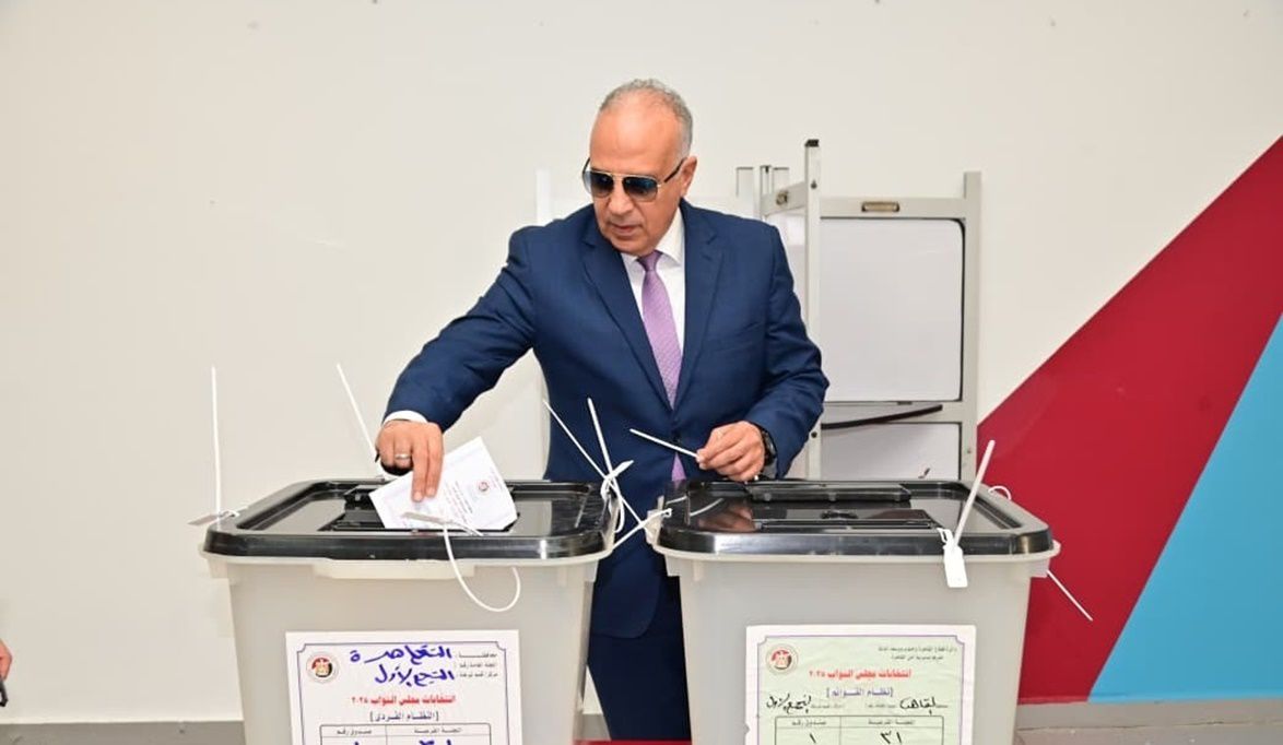وزير الري يدلي بصوته في انتخابات مجلس النواب…