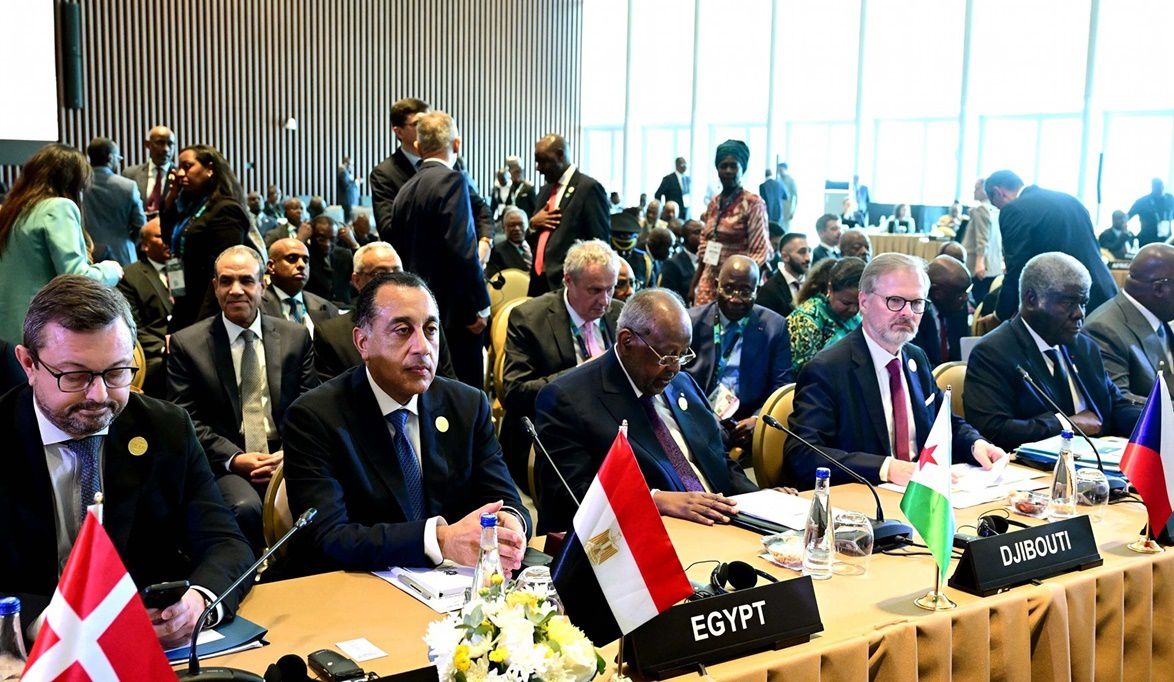 رئيس الوزراء يشارك بالجلسة الافتتاحية في القمة الـ7 بين الاتحا…