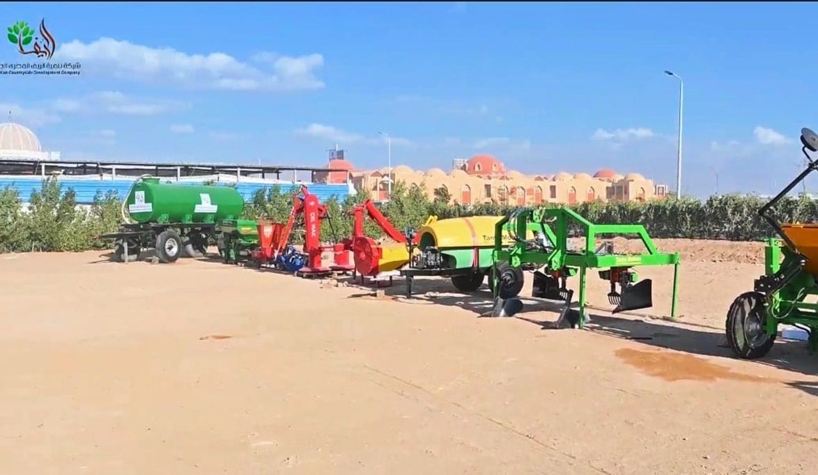 “الريف المصري الجديد” توفر معدات ميكنة زراعية لخدمة مزارعي منط…