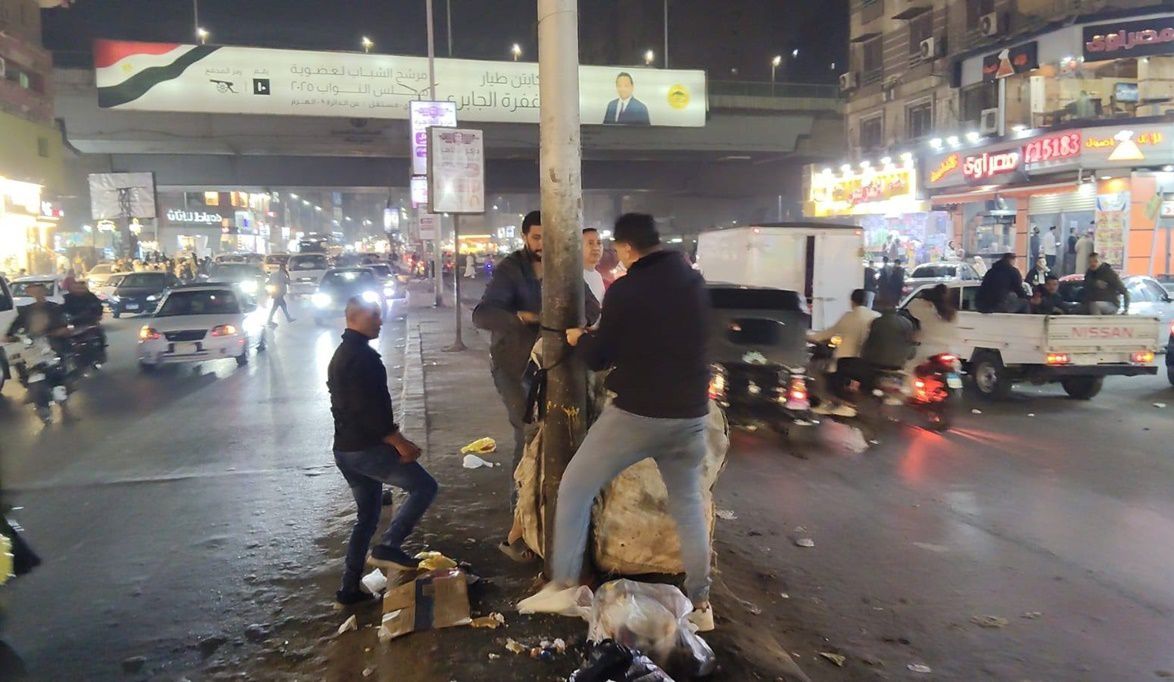 تروسيكلات وعربات كارو تحت …