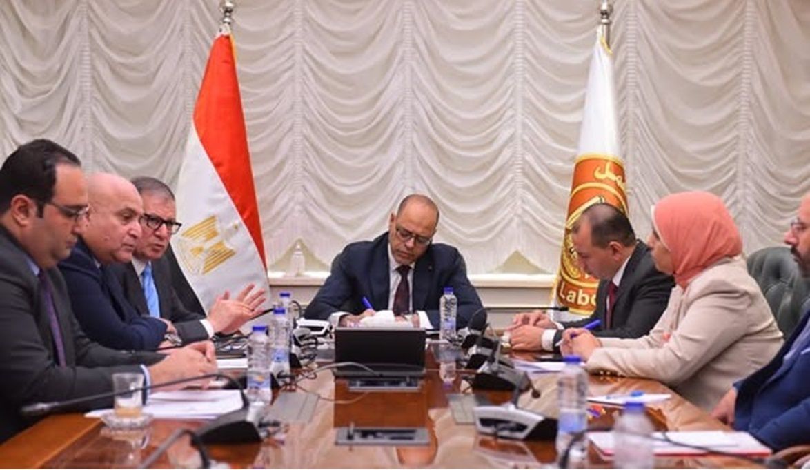 مناقشة آليات توسيع مظلة الحماية الاجتماعية للعمالة غير المنتظم…