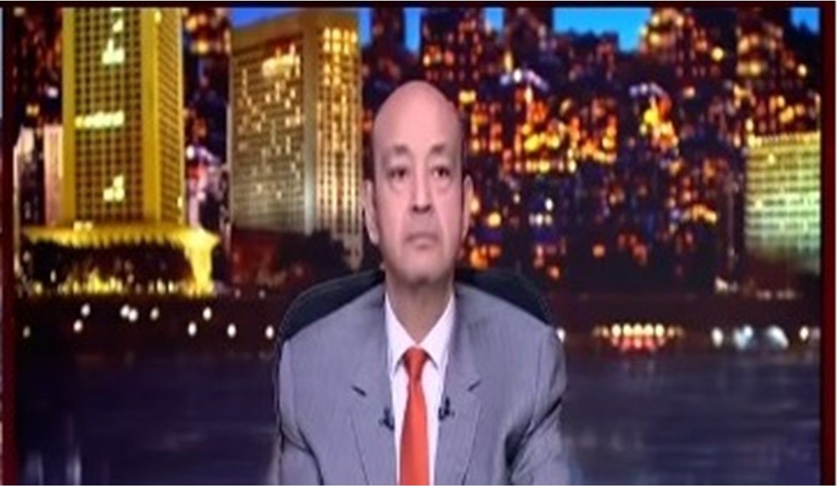 يعلق الفواكه في مصر عالمية.. عنب وم…