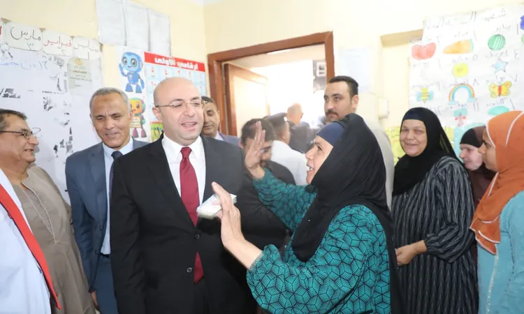 محافظ بني سويف يتابع انتظام التصويت بانتخابات مجلس النواب 2025