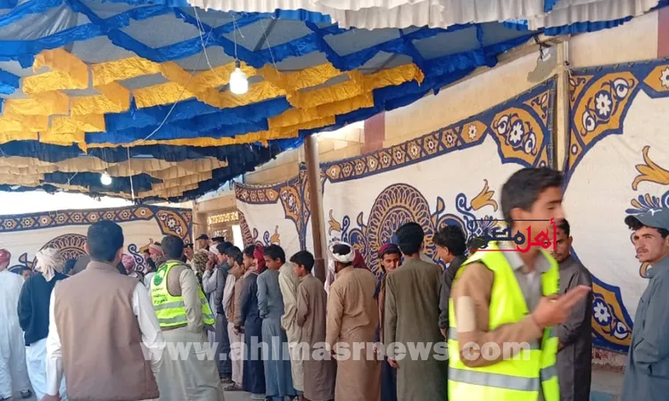 توافد الناخبين على اللجان الانتخابية في انتخابات مجلس النواب بمطروح