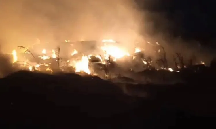 السيطرة على حريق أعلى سطح عقار في كفر الشيخ وضبط المتسبب