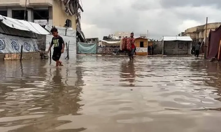 الدفاع المدني: غزة غرقت خلال ساعتين من الأمطار