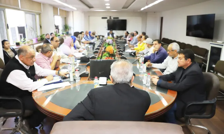 خلال اجتماع موسع.. رئيس الصرف الصحي بالإسكندرية: الأنفاق من أخطر المناطق خلال النوات ويجب استمرار المتابعة والتطهير