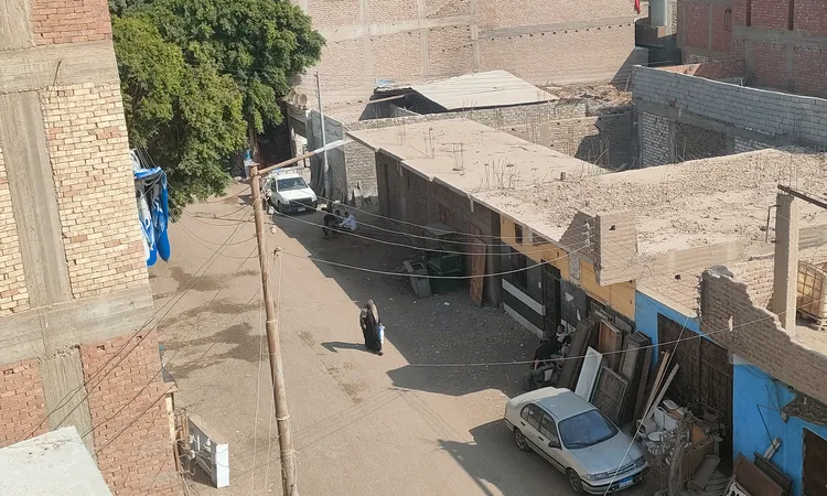 صرخة من نجعا مكي والجامع في قنا.. لا صرف صحي ولا غاز في زمن “حياة كريمة”