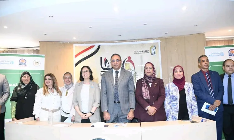 جلسة حوارية بقنا تناقش تأثيرات المناخ.. ومحافظ قنا يؤكد دعم تمكين المرأة