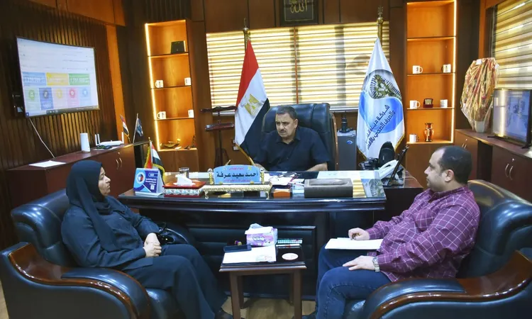 رئيس شركة مياه الشرب بالأقصر يتابع الموقف التنفيذي لمشروعات “حياة كريمة” في إسنا وأرمنت