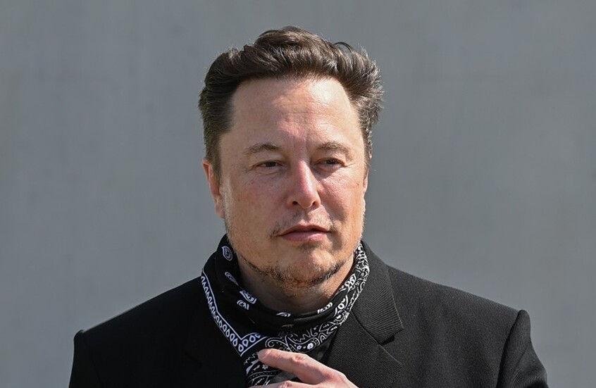 إيلون ماسك يتوقع نهاية “ضرورة العمل”
