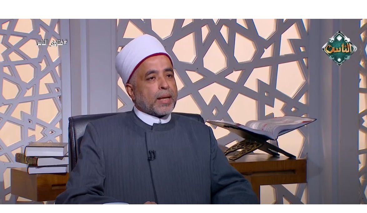 هل مصممة الأزياء تتحمّل ذنب عرض موديلات مفتوحة؟.. أمين الفتوى …