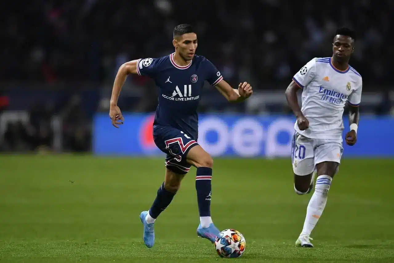 وكيل حكيمي يفتح باب التكهنات حول عودته المحتملة إلى ريال مدريد