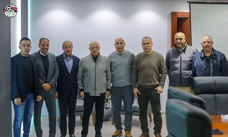 أبو ريدة يكشف حقيقة إقالة حسام حسن من منتخب مصر