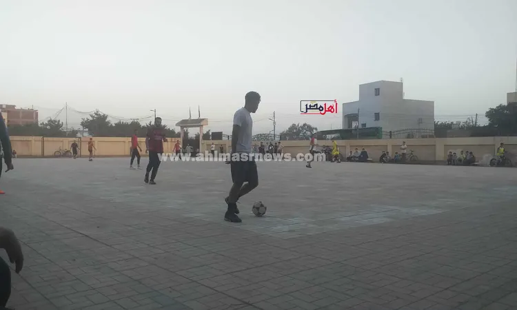 أهالي قرية محلة دياي بكفر الشيخ ينظمون بطولة خيرية لكرة قدم لصالح مرضى الغسيل الكلوي|صور