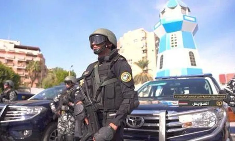 الداخلية تتحقق في خلاف بين مرشحي النواب بسبب توزيع كروت تعريفية أمام اللجان بالقاهرة